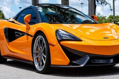 mclaren-4223024_640-2