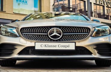 652234-automobile-3632975_1280-2